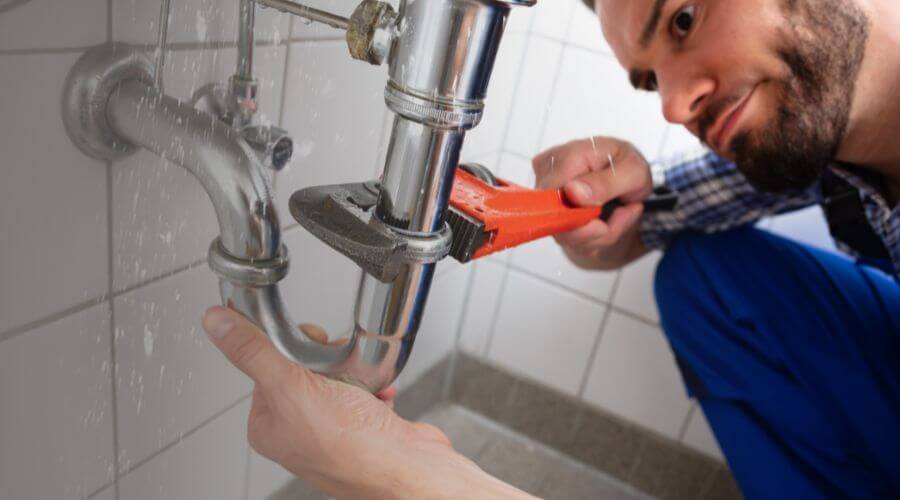 Professional same day plumber services in South English, IA